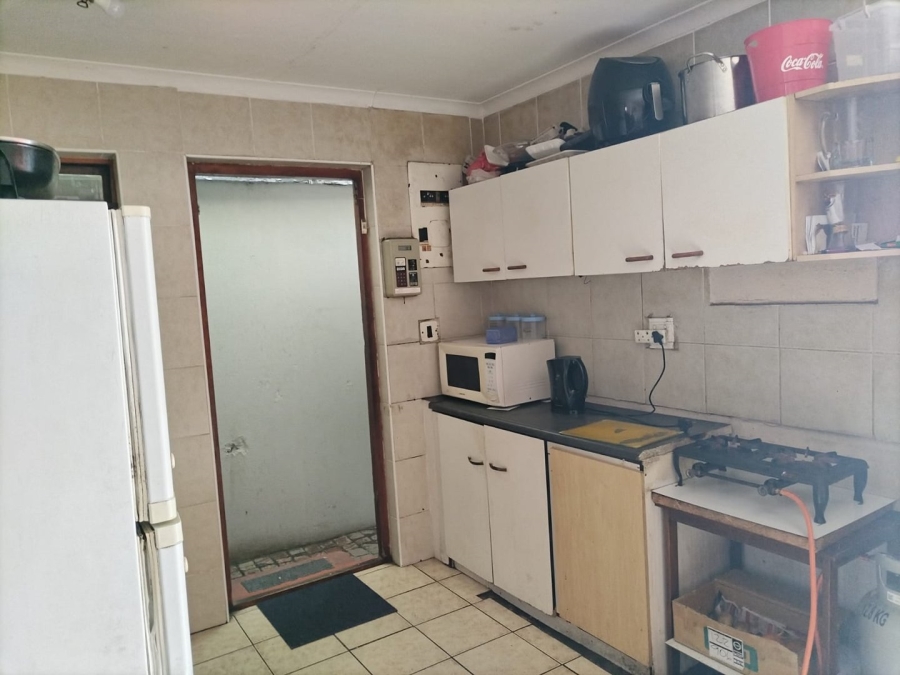 2 Bedroom Property for Sale in Strandfontein Village Western Cape